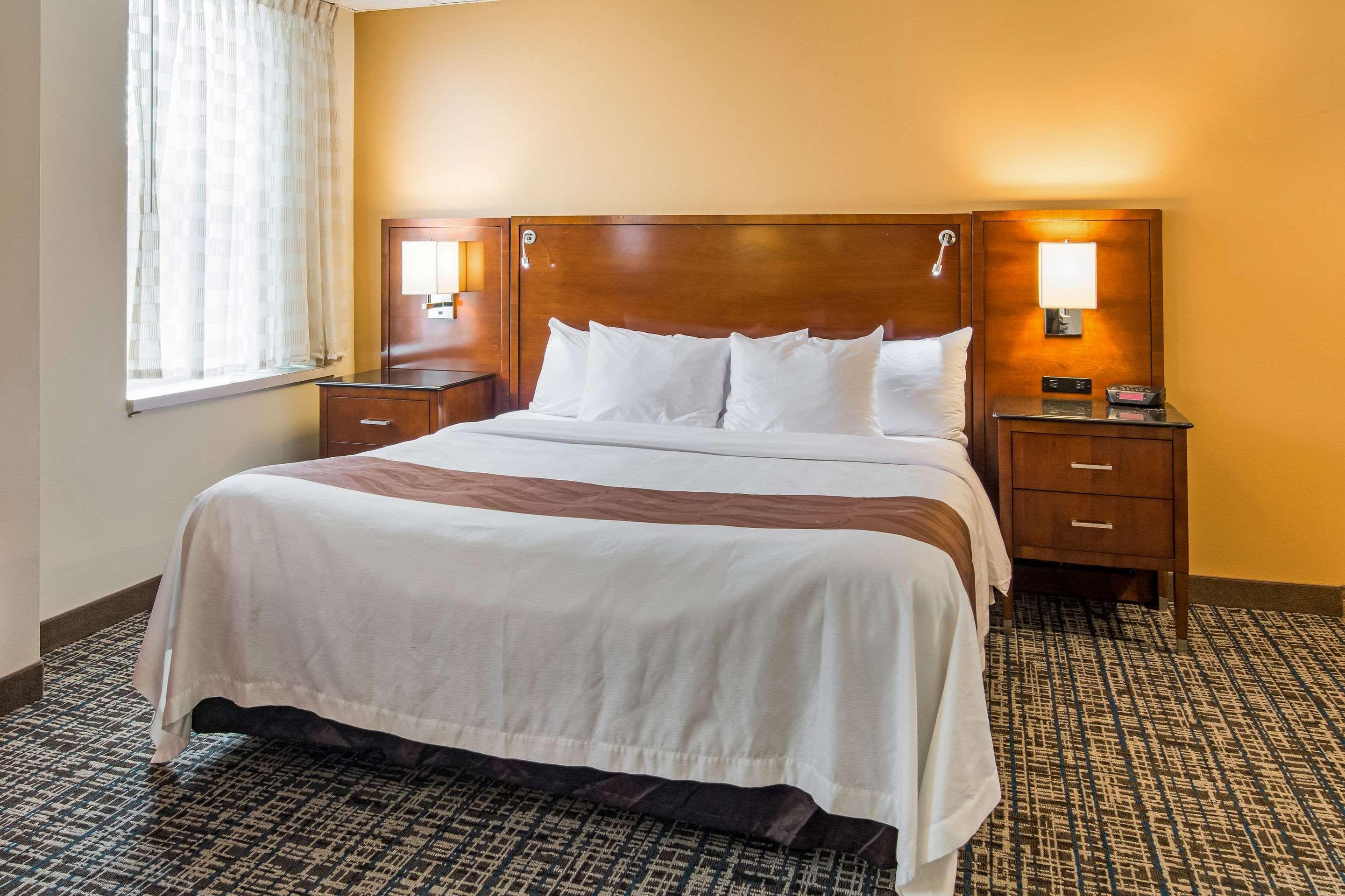 Quality Inn & Suites Virginia Экстерьер фото