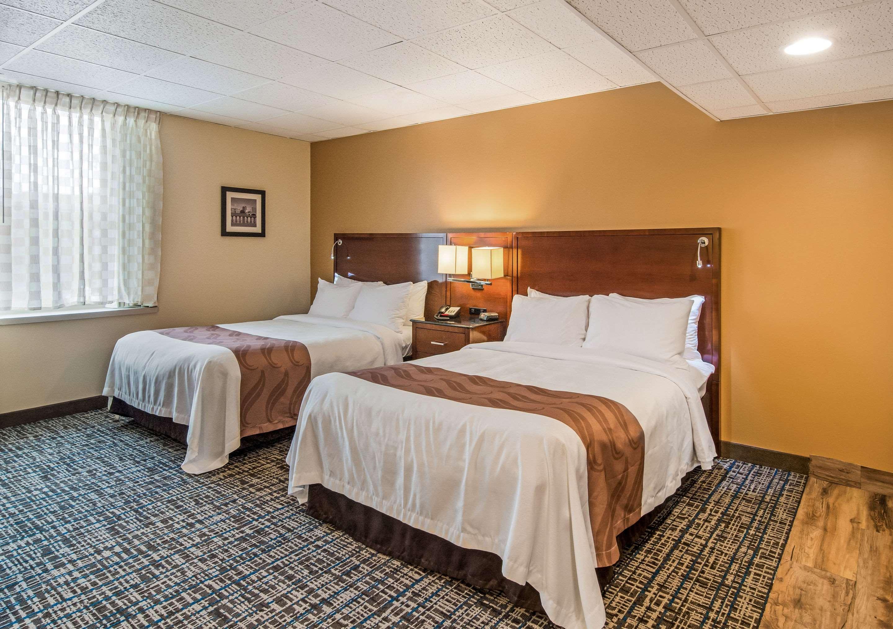 Quality Inn & Suites Virginia Экстерьер фото