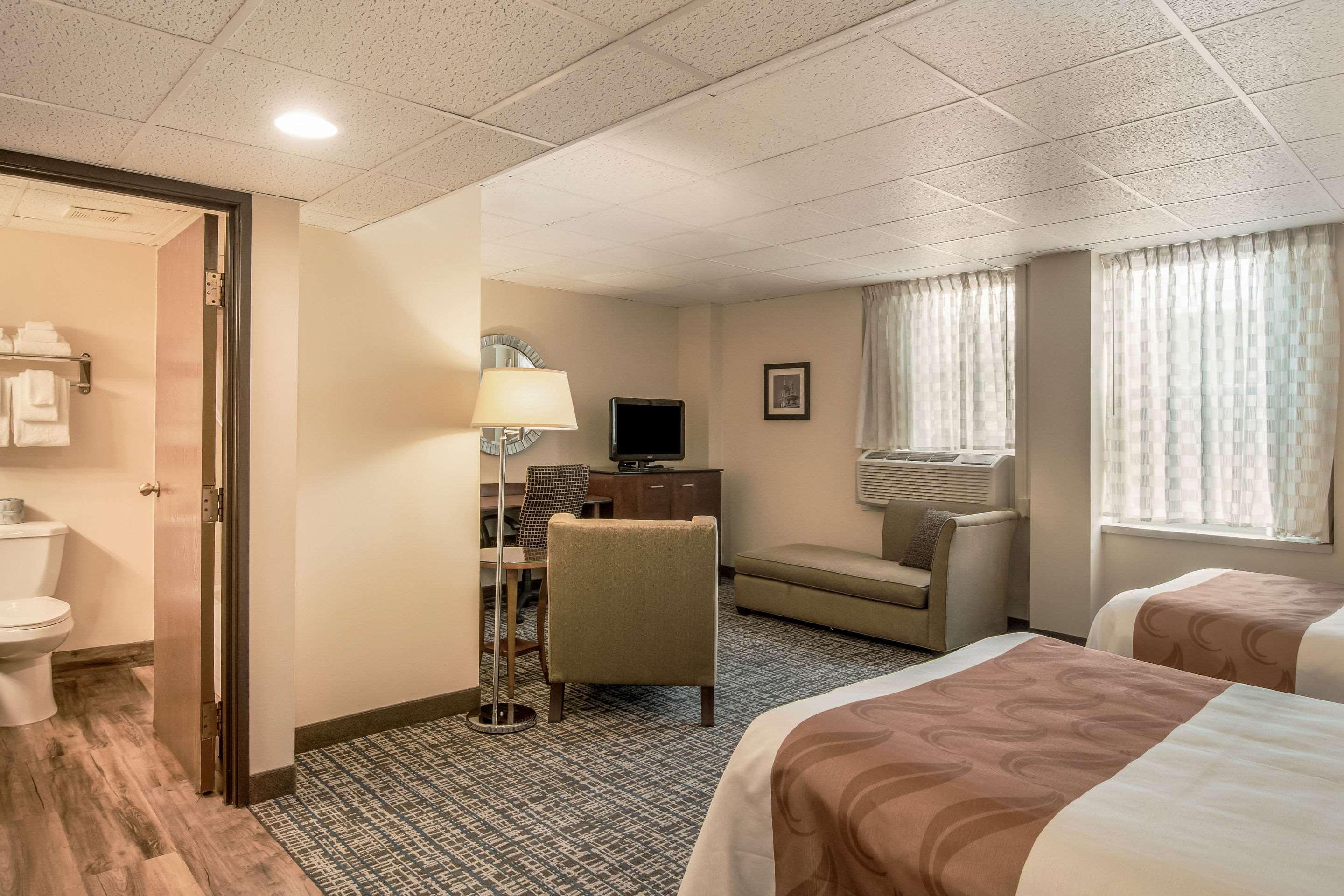 Quality Inn & Suites Virginia Экстерьер фото