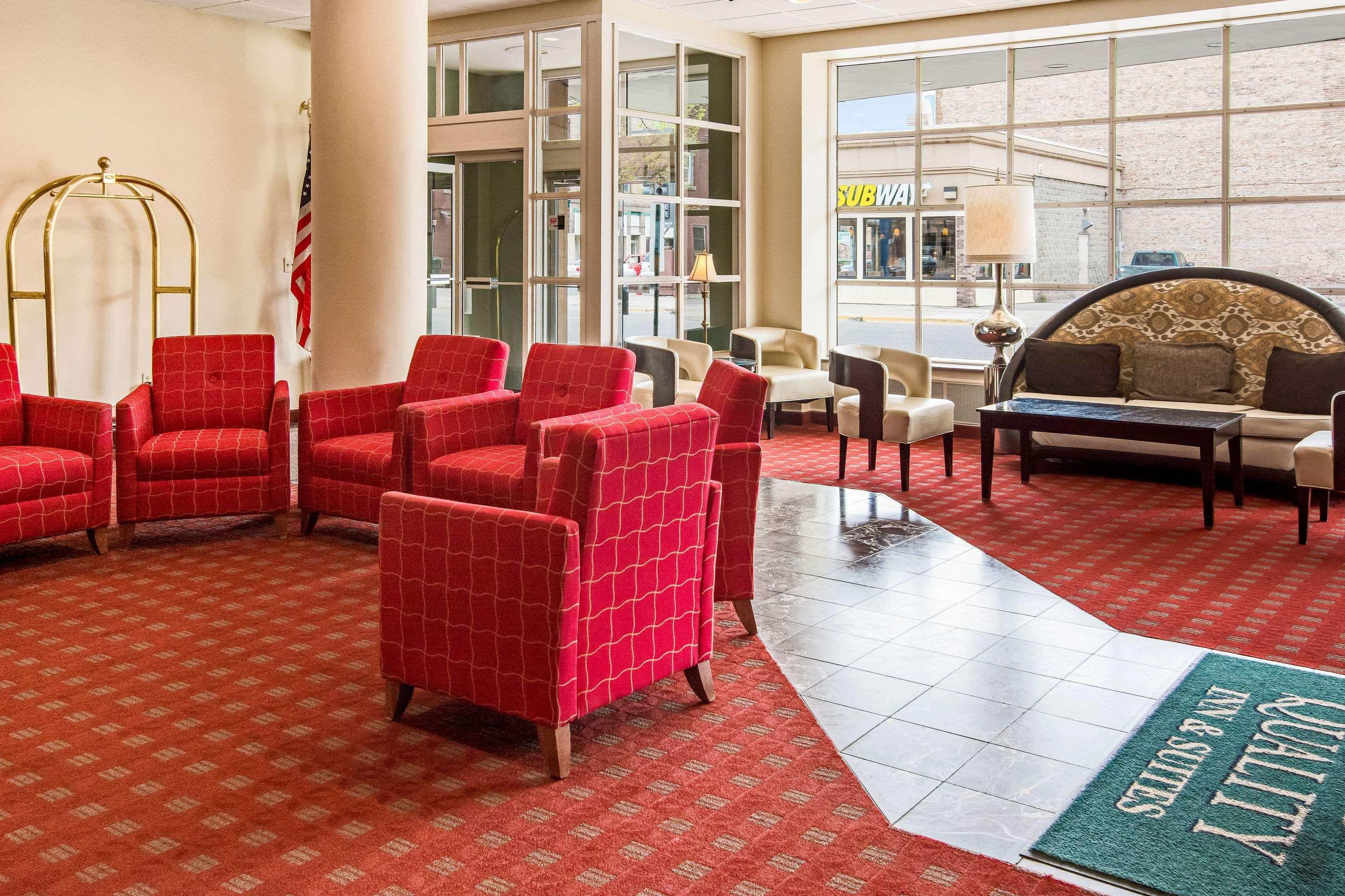 Quality Inn & Suites Virginia Экстерьер фото
