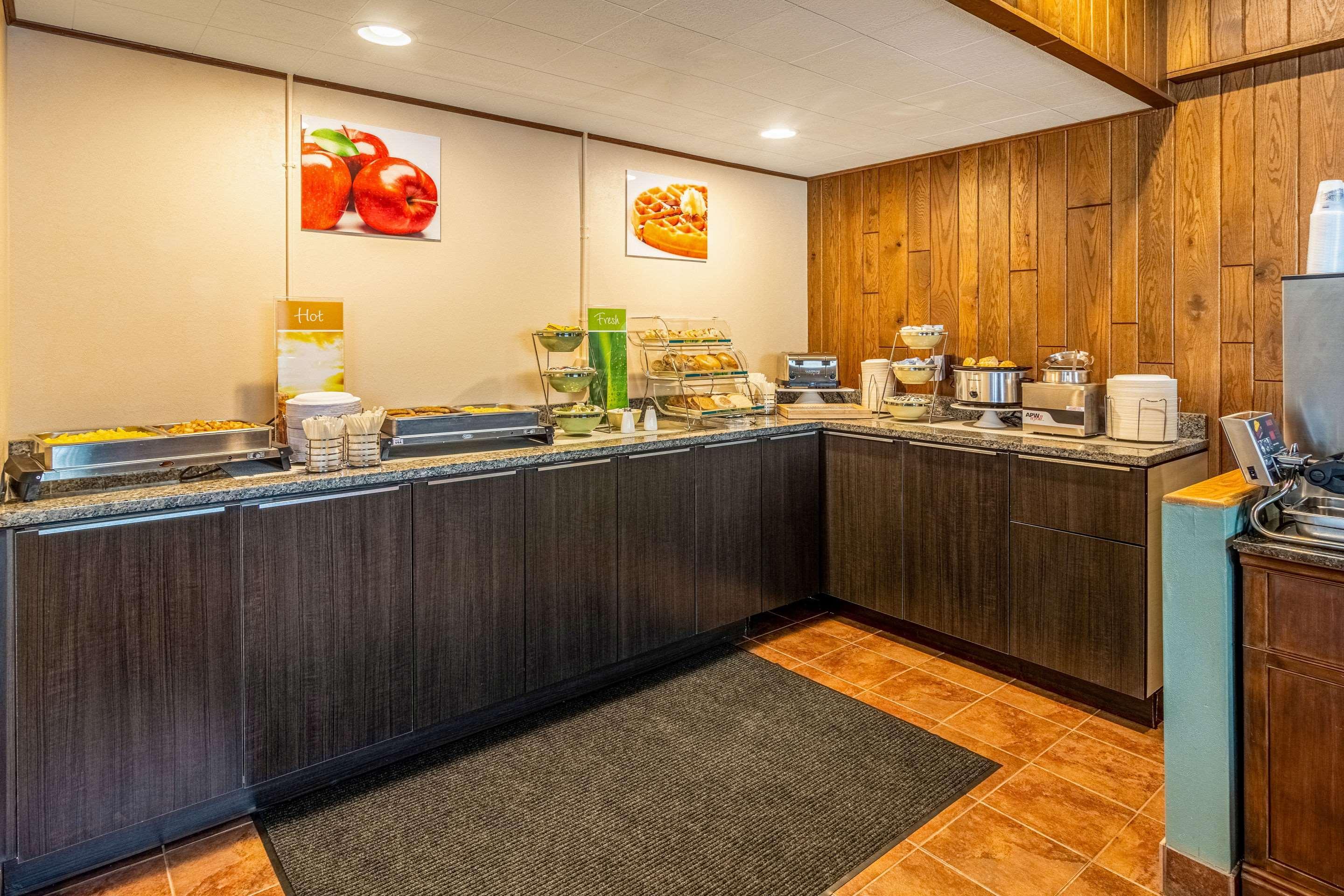 Quality Inn & Suites Virginia Экстерьер фото